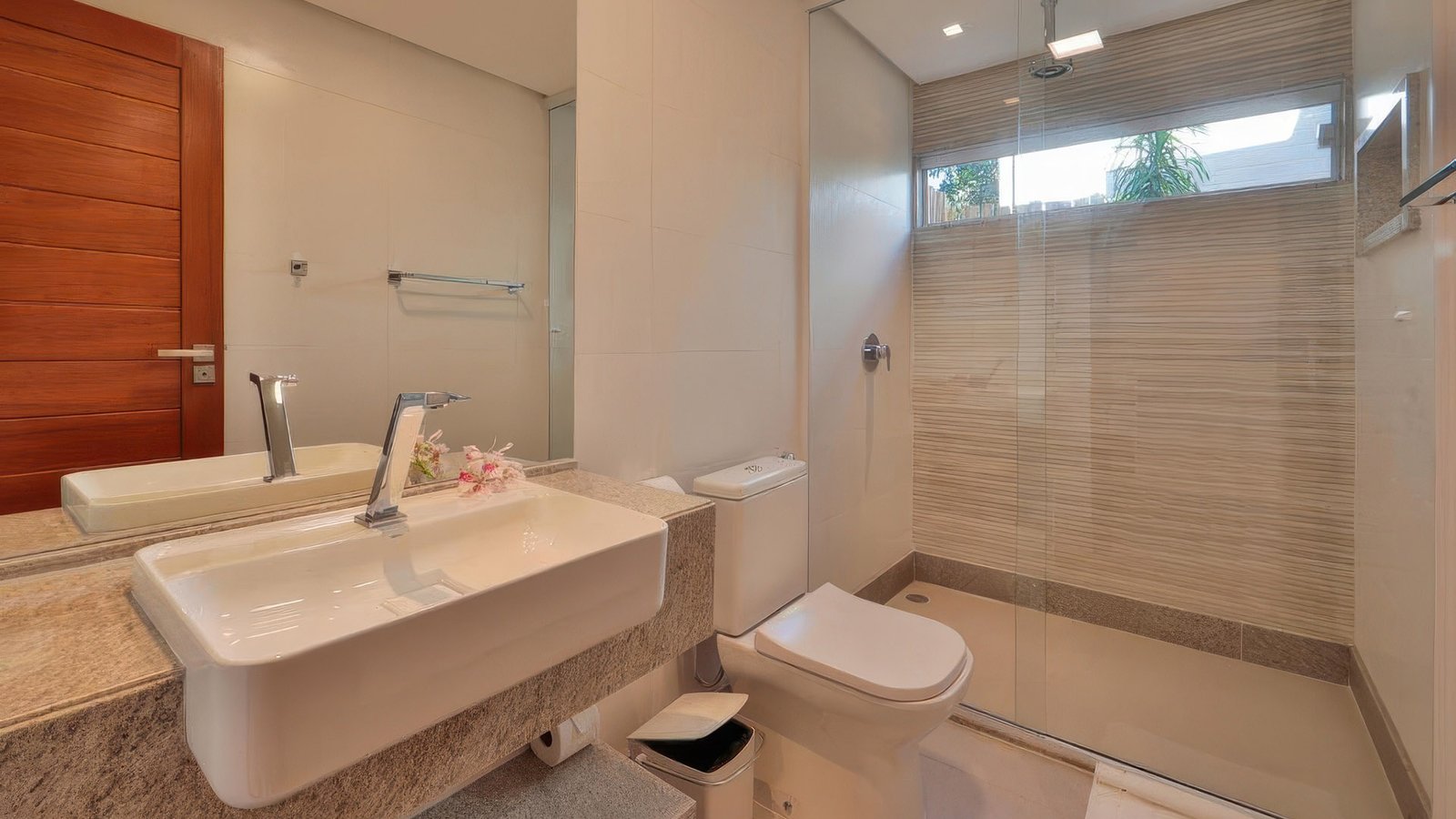 Bangalô Jardim com Jacuzzi Privativa